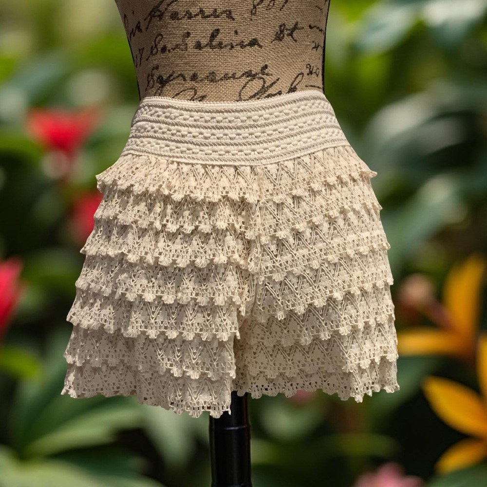 Brazil Crochet Ruffle Women Shorts